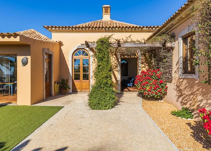 Vistas Algarve Лоле